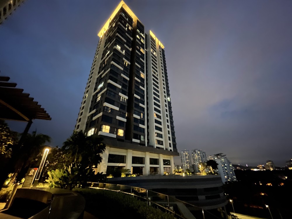 Tropicana Gardens - Block (C)yperus Residence