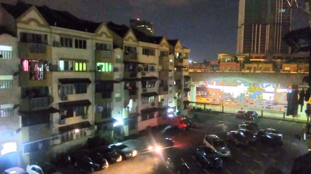 Makmur Apartment Bandar Sunway