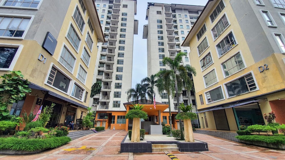 Ritze Perdana 1, Block B&C